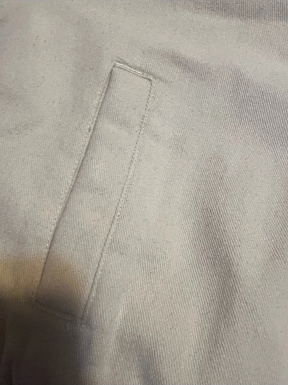 Abercrombie & Fitch cream canvas